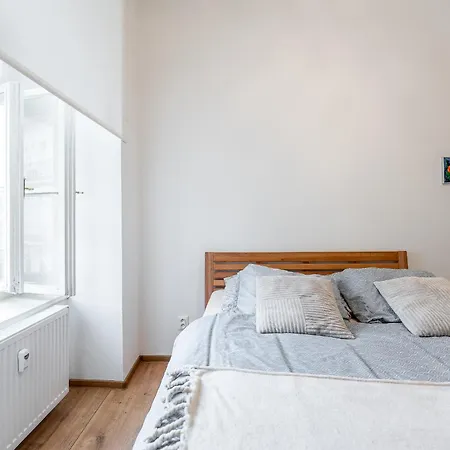 Hlavna Luxe 3 150m2 6 Beds *