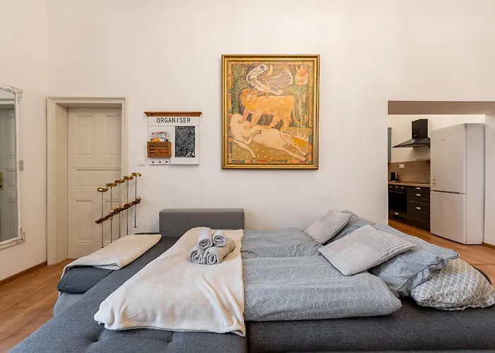 Hlavna Luxe 3 150m2 6 Beds